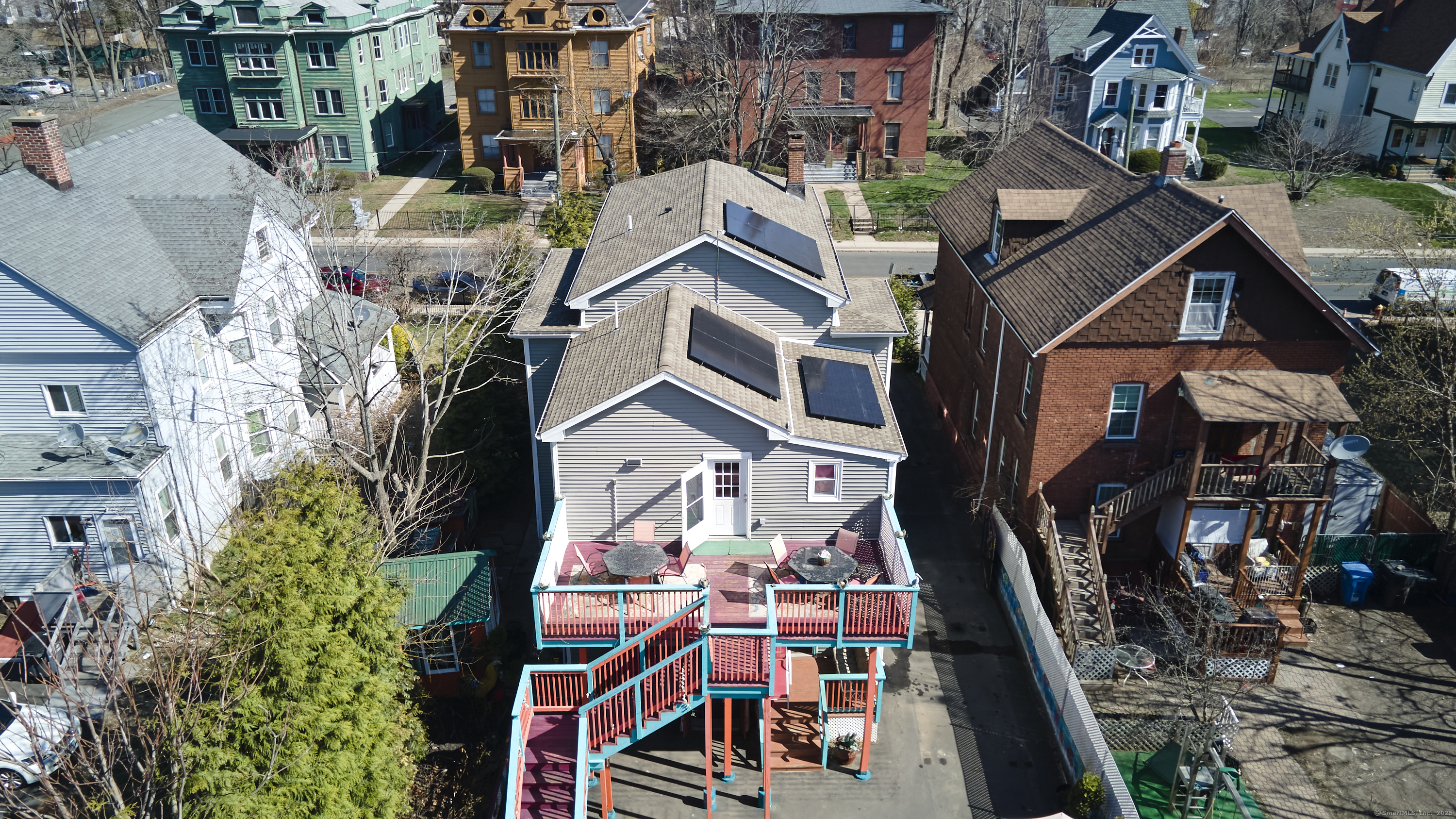 Property for Sale at Capen Street, Hartford, Connecticut - Bedrooms: 6 
Bathrooms: 4 
Rooms: 10  - $550,000