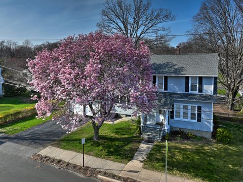 6 Thompson Street, Fairfield, CT 06825 - #: 24093620