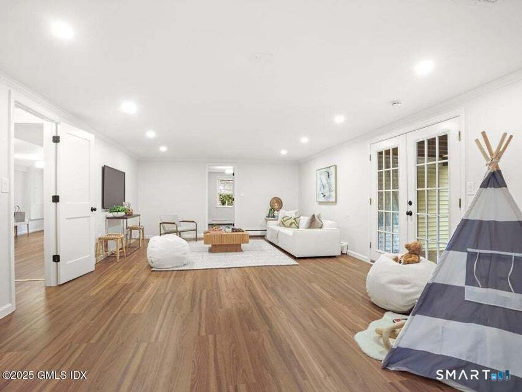 Photo of Greenwich, CT 06878 (MLS # 24146341)