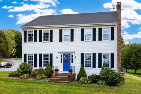 5 Copper Beech Lane Newington CT 06111