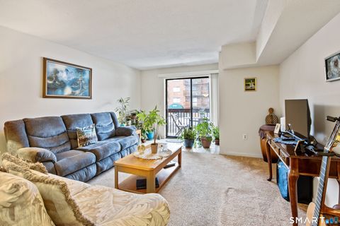 Tiny photo for 2220 Harbor View Drive #2220, Rocky Hill, CT 06067 (MLS # 24145431)