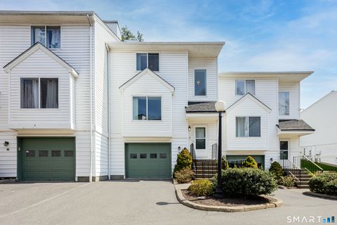 Photo of 68 Virginia Avenue #14, Danbury, CT 06810 (MLS # 24166491)