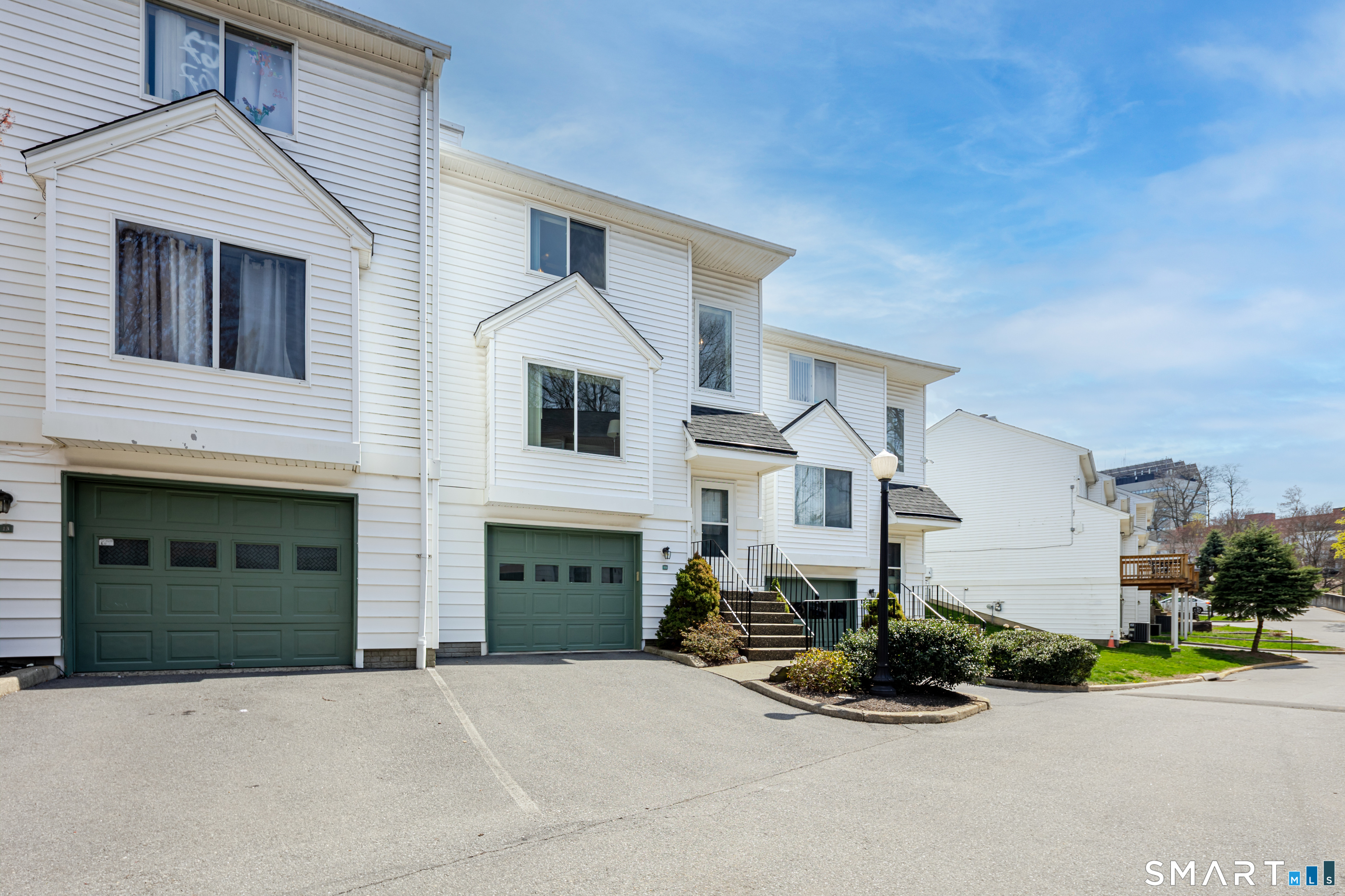 68 Virginia Avenue 14