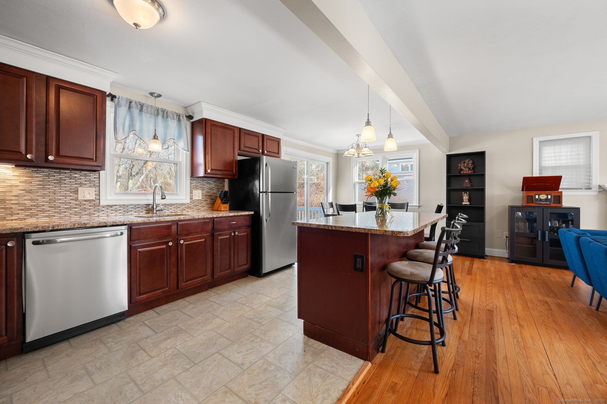 225 Thames Street, New London, Connecticut image 7