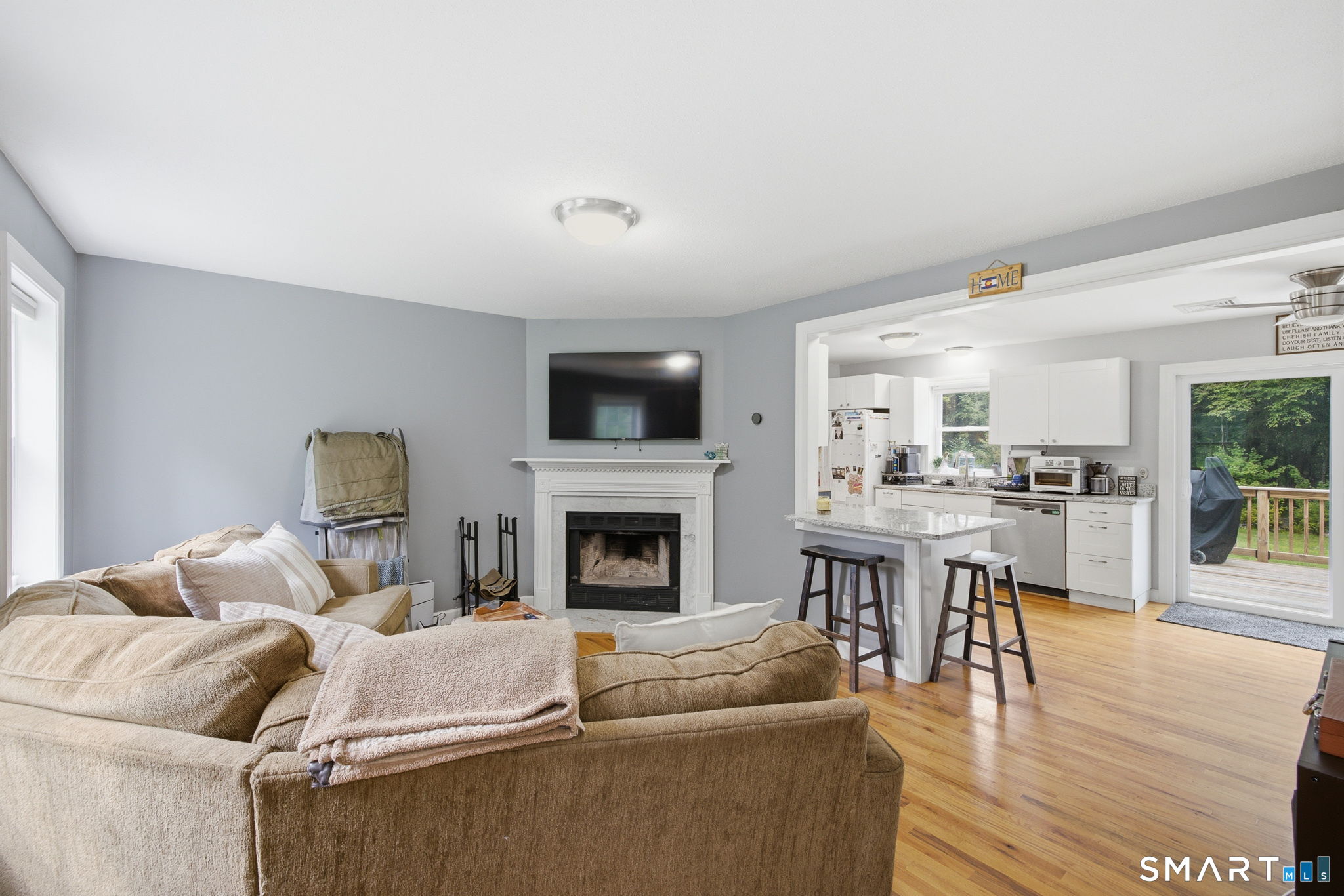 86 Colin Drive