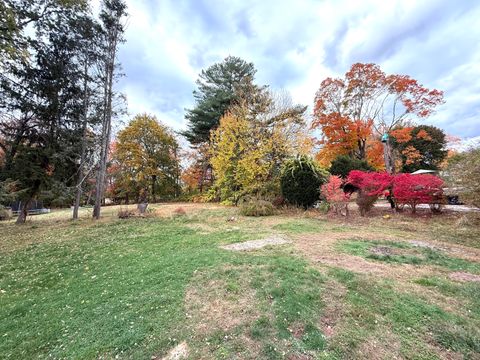 Tiny photo for 156 Avery Street, Manchester, CT 06042 (MLS # 24123283)