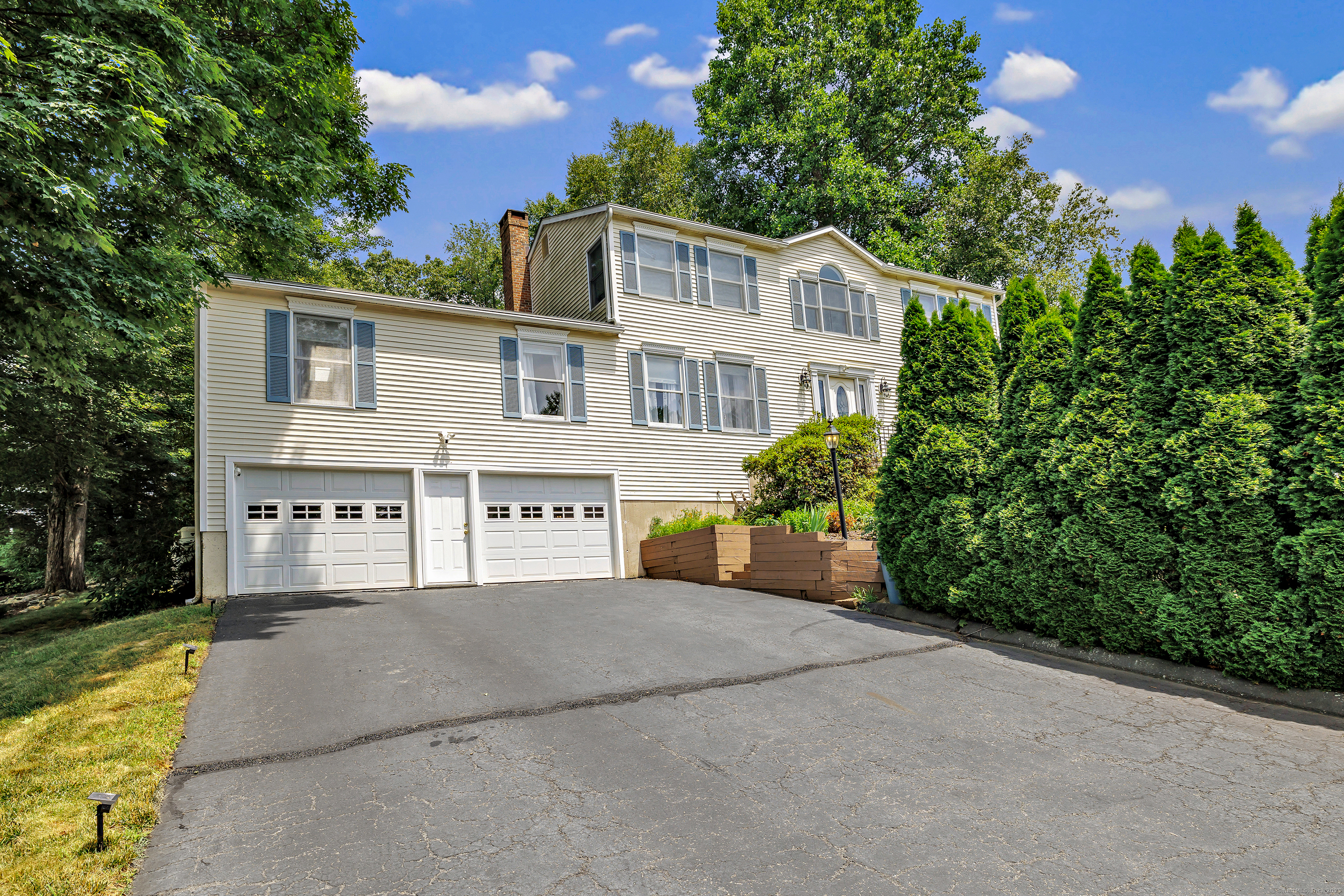 7 Amber Drive
