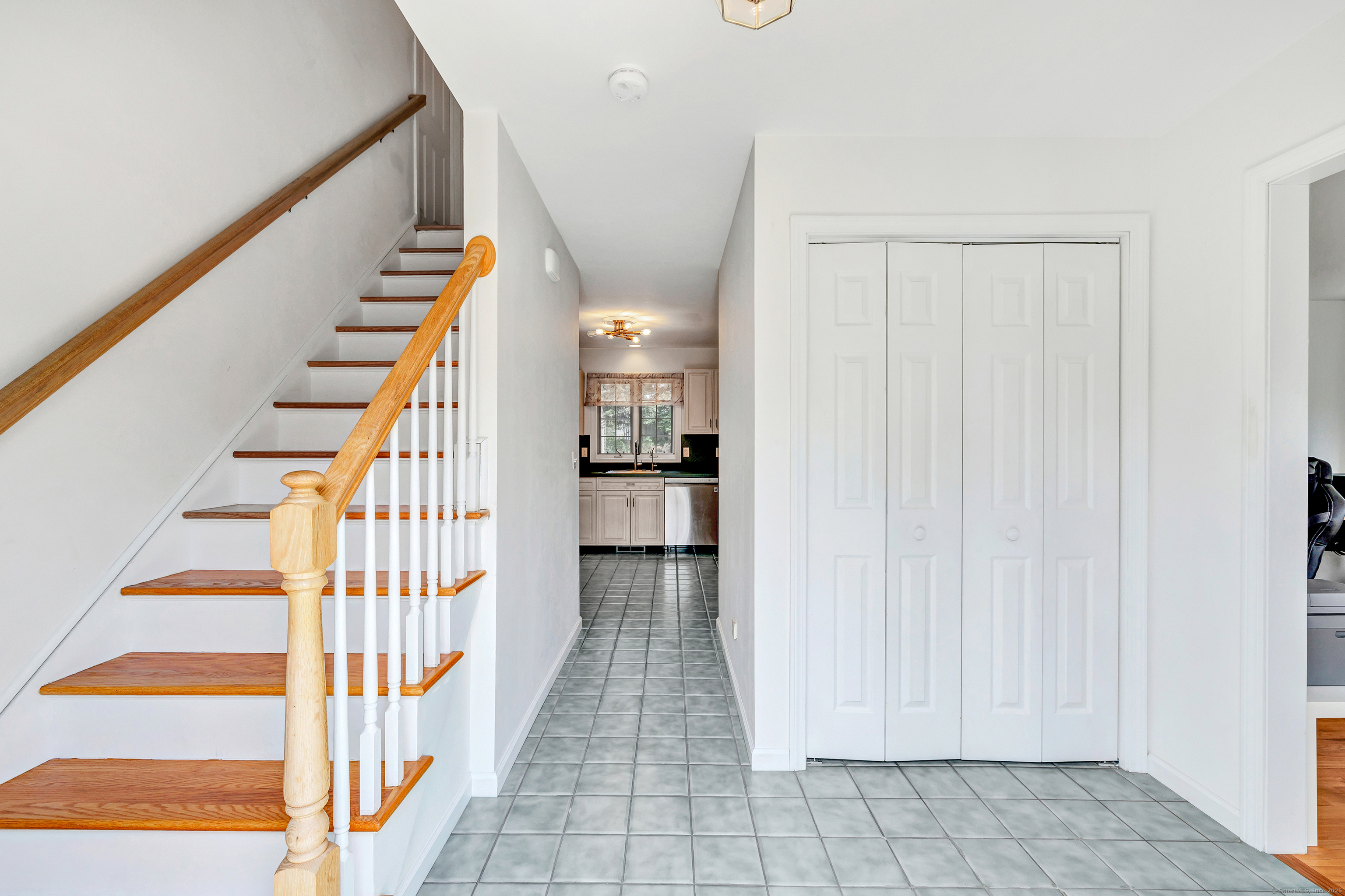 7 Amber Drive