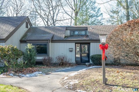 Tiny photo for 123 Heritage Village #B, Southbury, CT 06488 (MLS # 24145278)