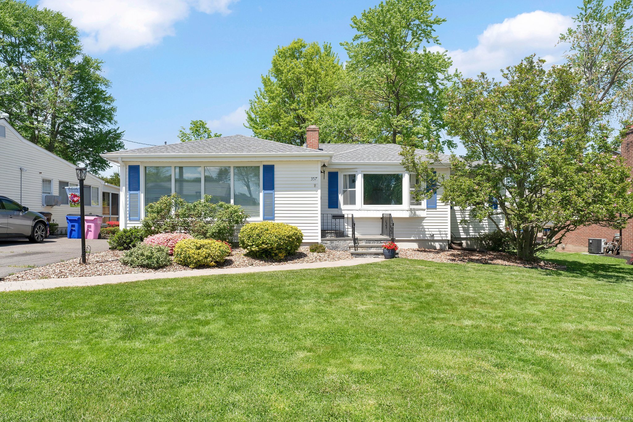 Property for Sale at 357 Brimfield Road, Wethersfield, Connecticut - Bedrooms: 3 
Bathrooms: 2 
Rooms: 5  - $299,900