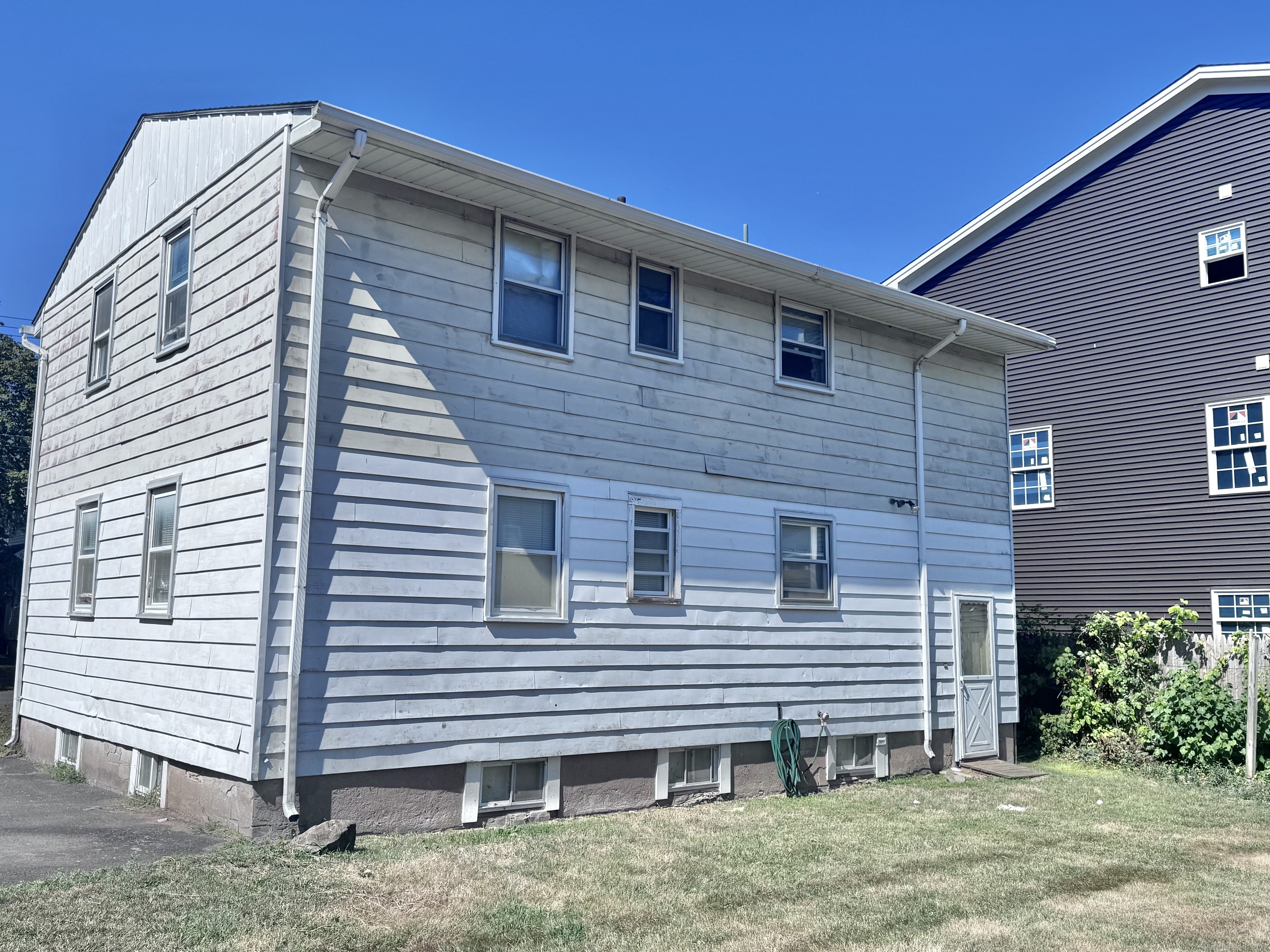 40 Mettler Street 2
