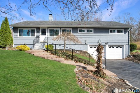 Homes For Sale - 104 Laurel Terrace<br/> New Haven County, Cheshire, CT 06410