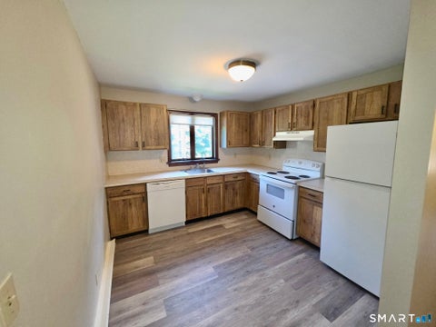 Tiny photo for 302 Boston Post Road #16, Waterford, CT 06385 (MLS # 24205449)