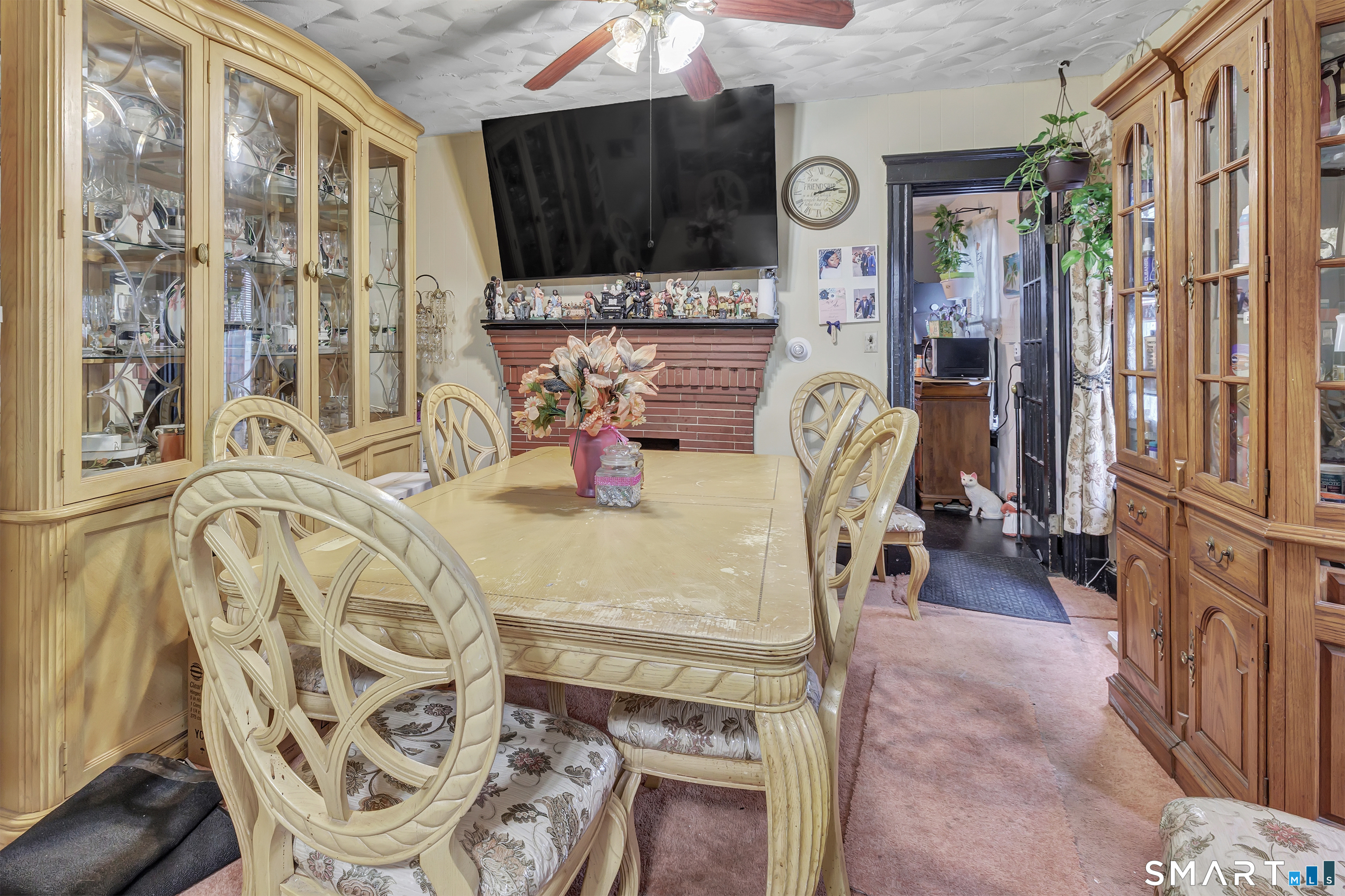327 Shelton Avenue