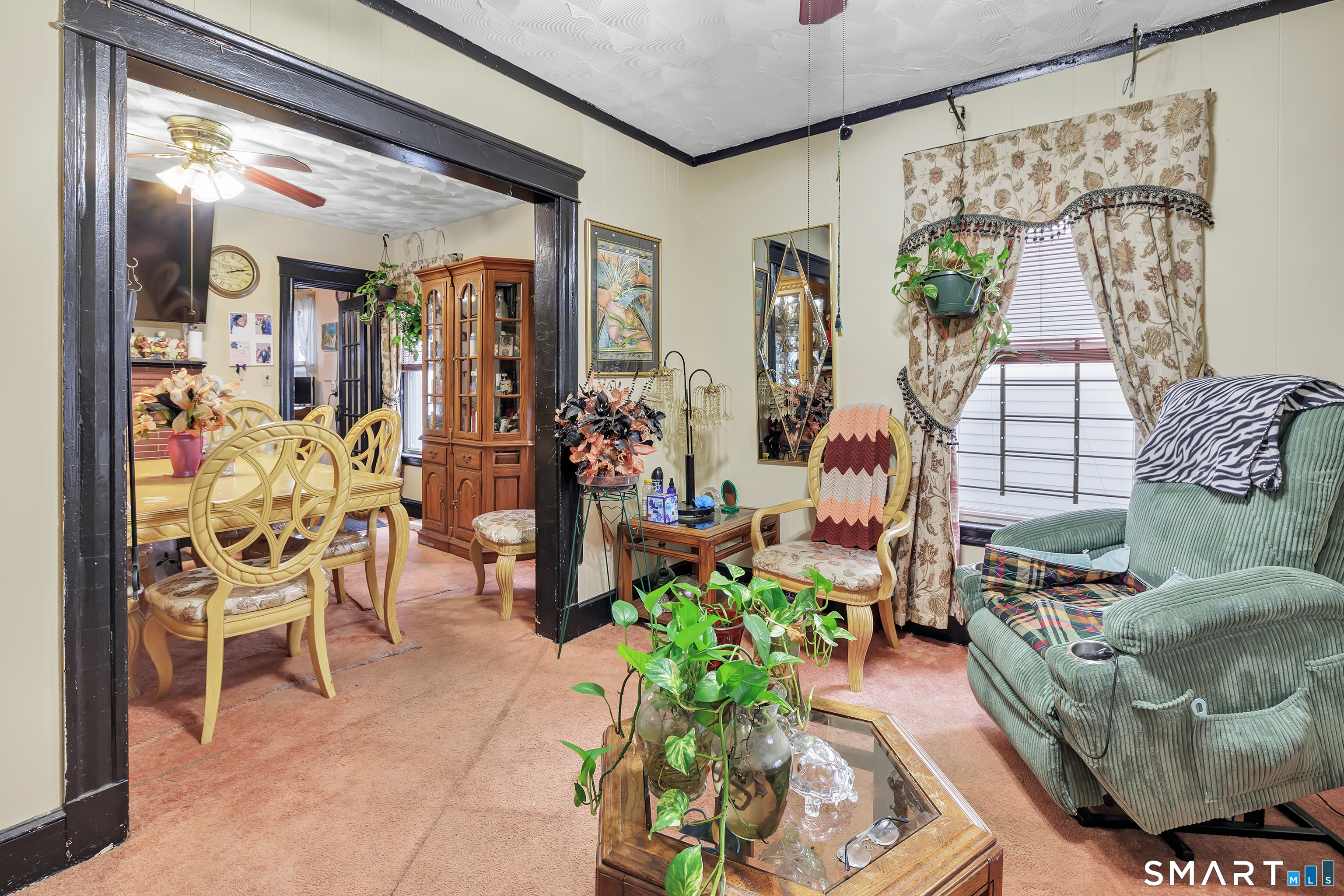 327 Shelton Avenue