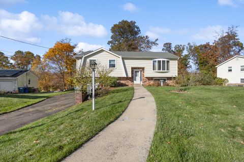 25 Stowe Court Hamden CT 06514