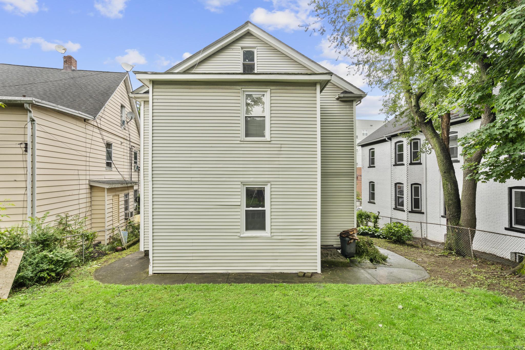 35 Southfield Avenue