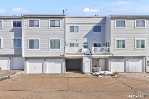 Photo of 23 Staffordshire Commons Drive #23, Wallingford, CT 06492 (MLS # 24157022)