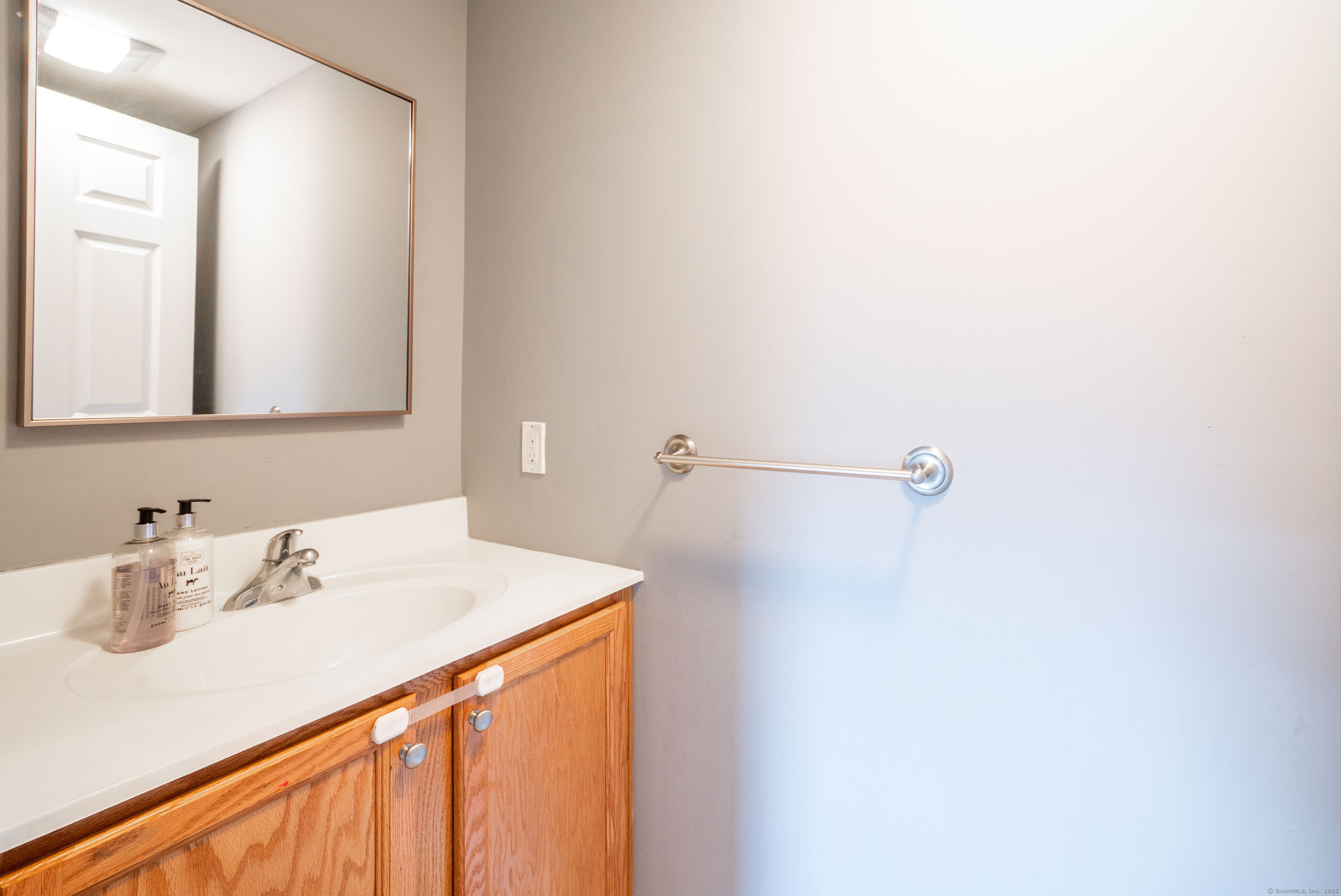 23 Scuppo Road #APT 4-12, Danbury, Connecticut image 8