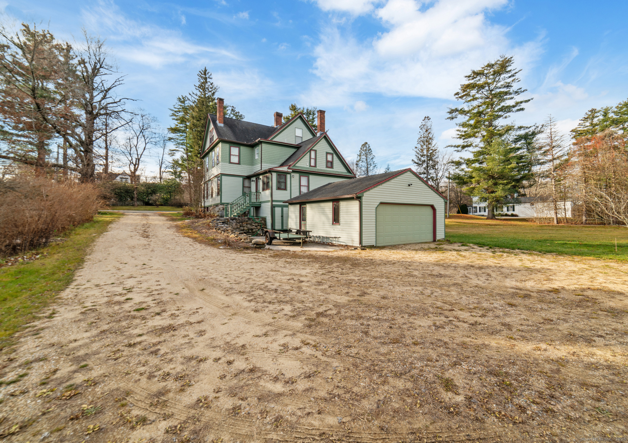 93 Greenwoods Road East