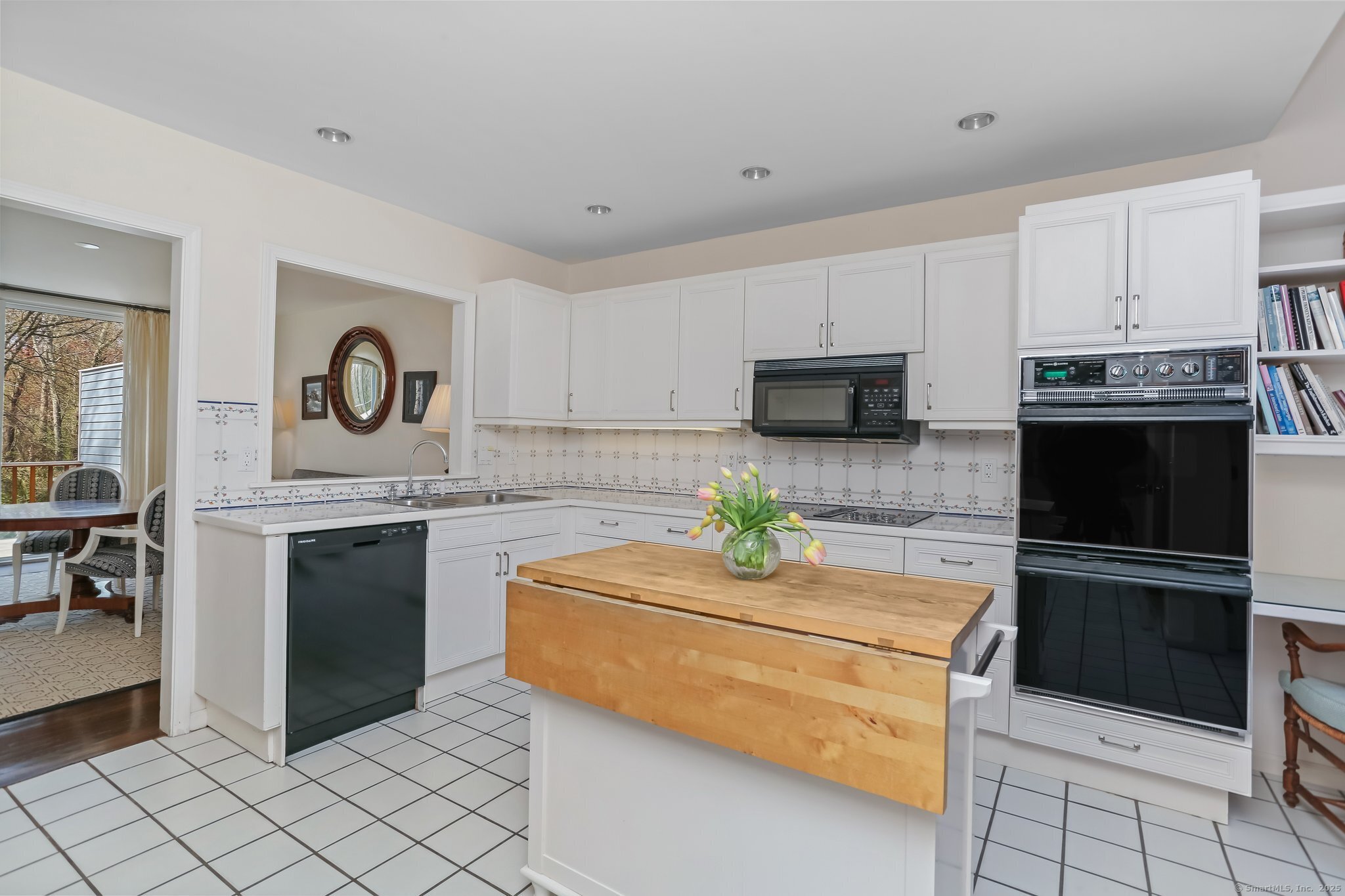 141 Regents Park, Westport, Connecticut image 8