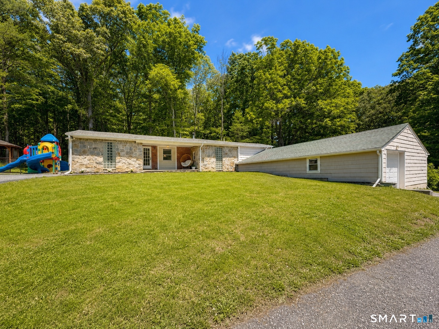 22 Circle Drive