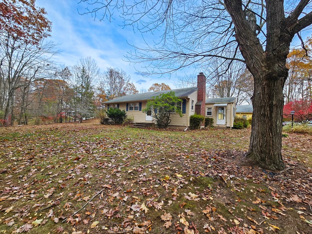 Photo of 670 Williams Road, Wallingford, CT 06492 (MLS # 24138967)