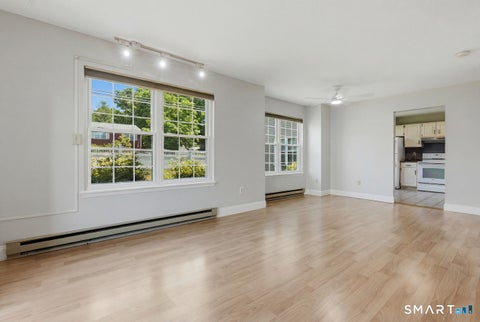 Tiny photo for 10 Taft Point #8, Waterbury, CT 06708 (MLS # 24200684)