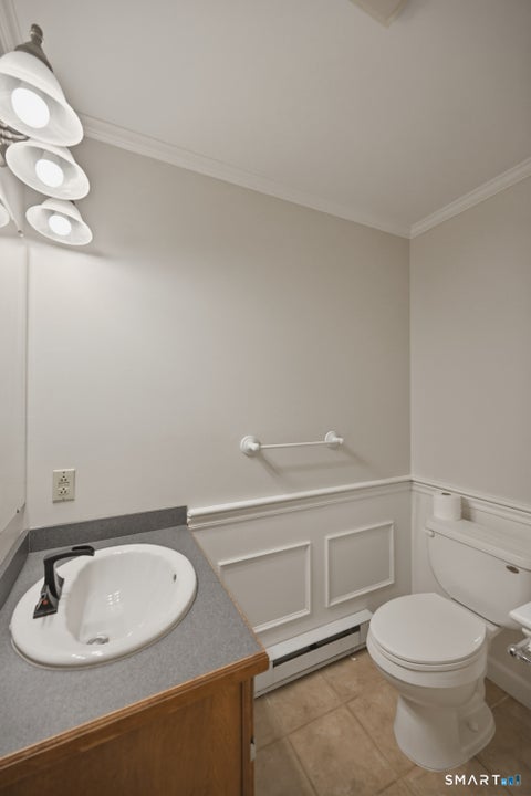 Tiny photo for 10 Taft Point #8, Waterbury, CT 06708 (MLS # 24200684)
