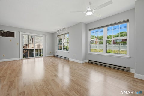 Tiny photo for 10 Taft Point #8, Waterbury, CT 06708 (MLS # 24200684)
