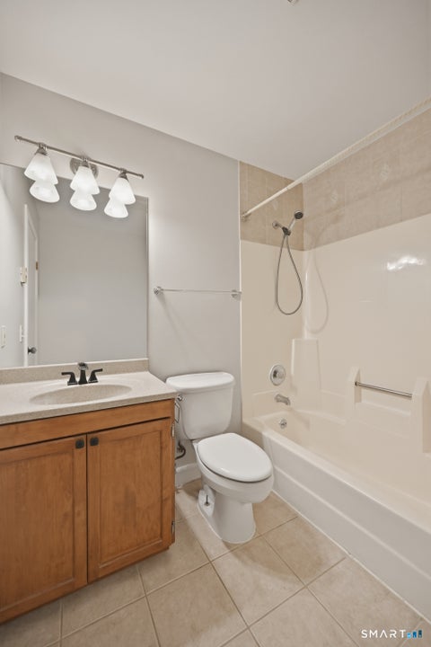 Tiny photo for 10 Taft Point #8, Waterbury, CT 06708 (MLS # 24200684)