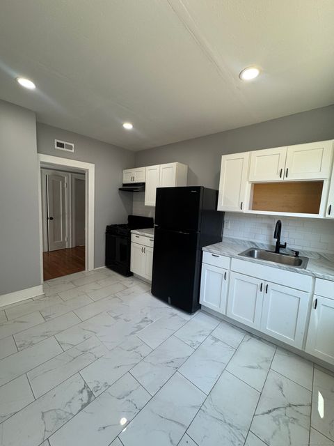 Tiny photo for 180 Goffe Terrace #1st floor, New Haven, CT 06511 (MLS # 24170384)