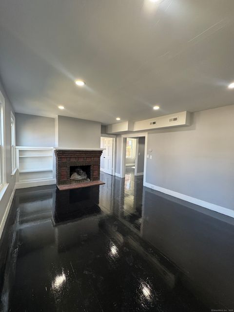 Photo of 180 Goffe Terrace #1st floor, New Haven, CT 06511 (MLS # 24170384)