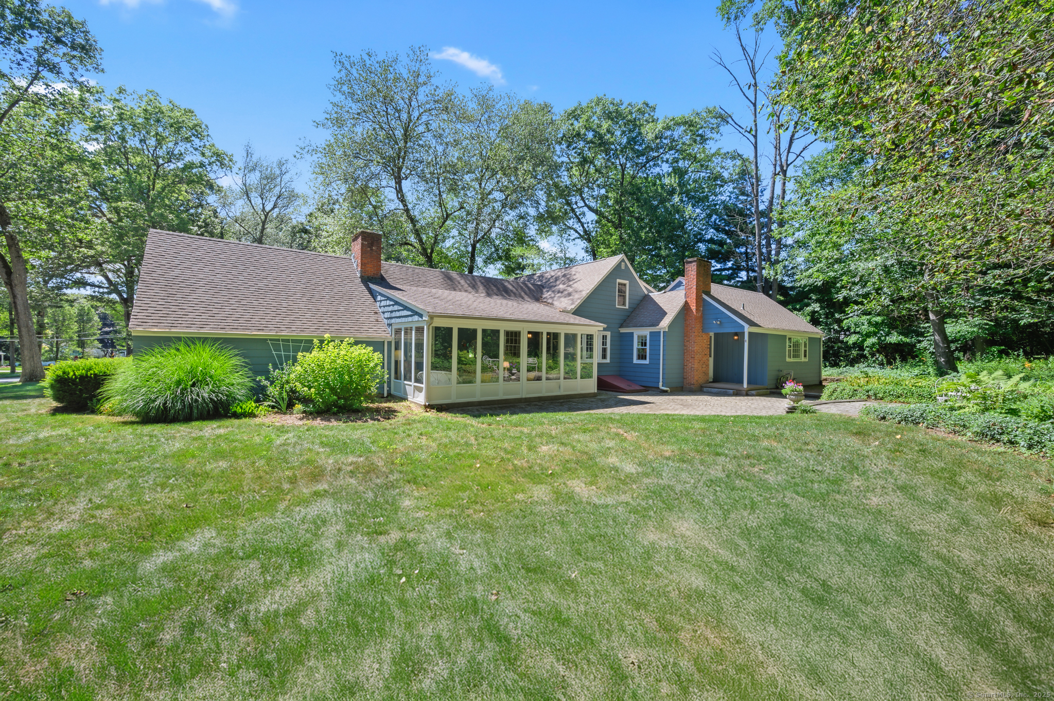106 Robin Road