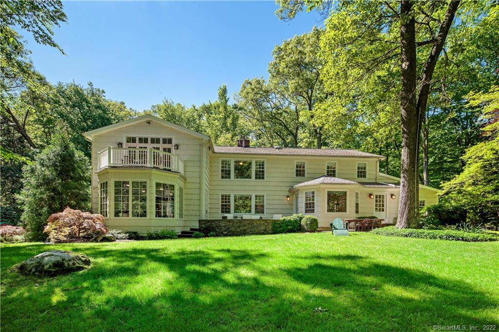 Photo 1 of 35 Greenlea Lane, Westport, Connecticut, $1,079,000, Web #: 170155440