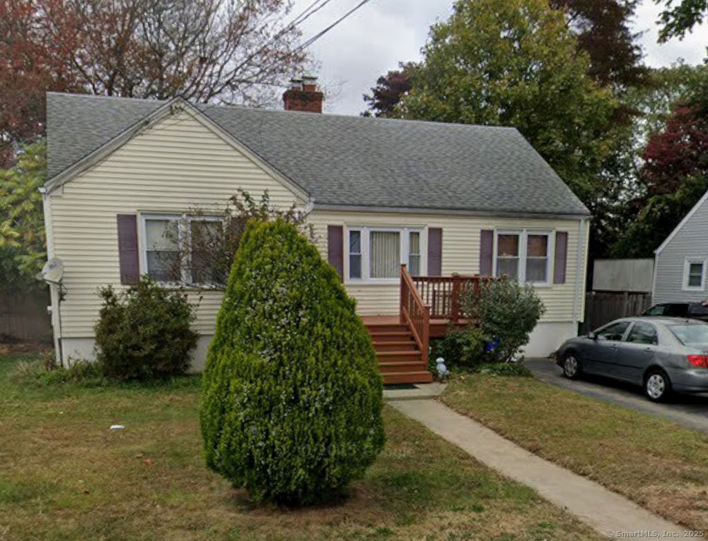 Photo of 19 Dart Street, New London, CT 06320 (MLS # 24134815)