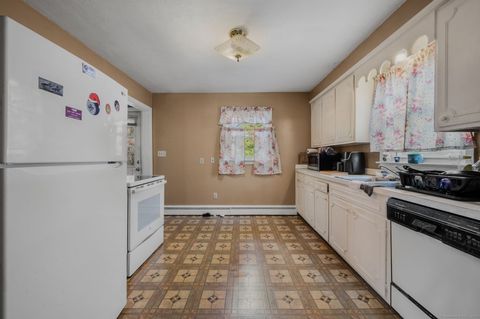 Tiny photo for 19 Dart Street, New London, CT 06320 (MLS # 24134815)