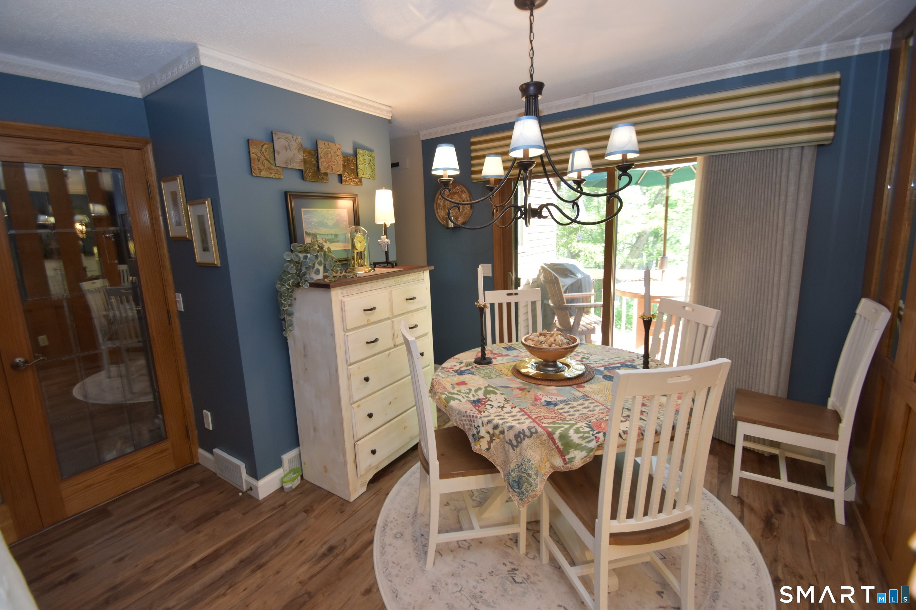 105 Maple Avenue 6