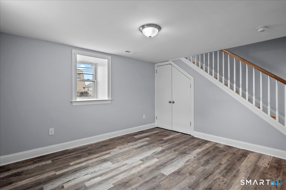 38 Soundview Avenue B