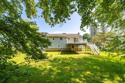 A home in Newington