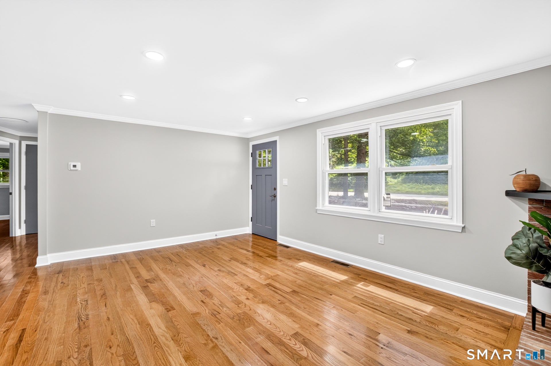 10 Laurel Lane