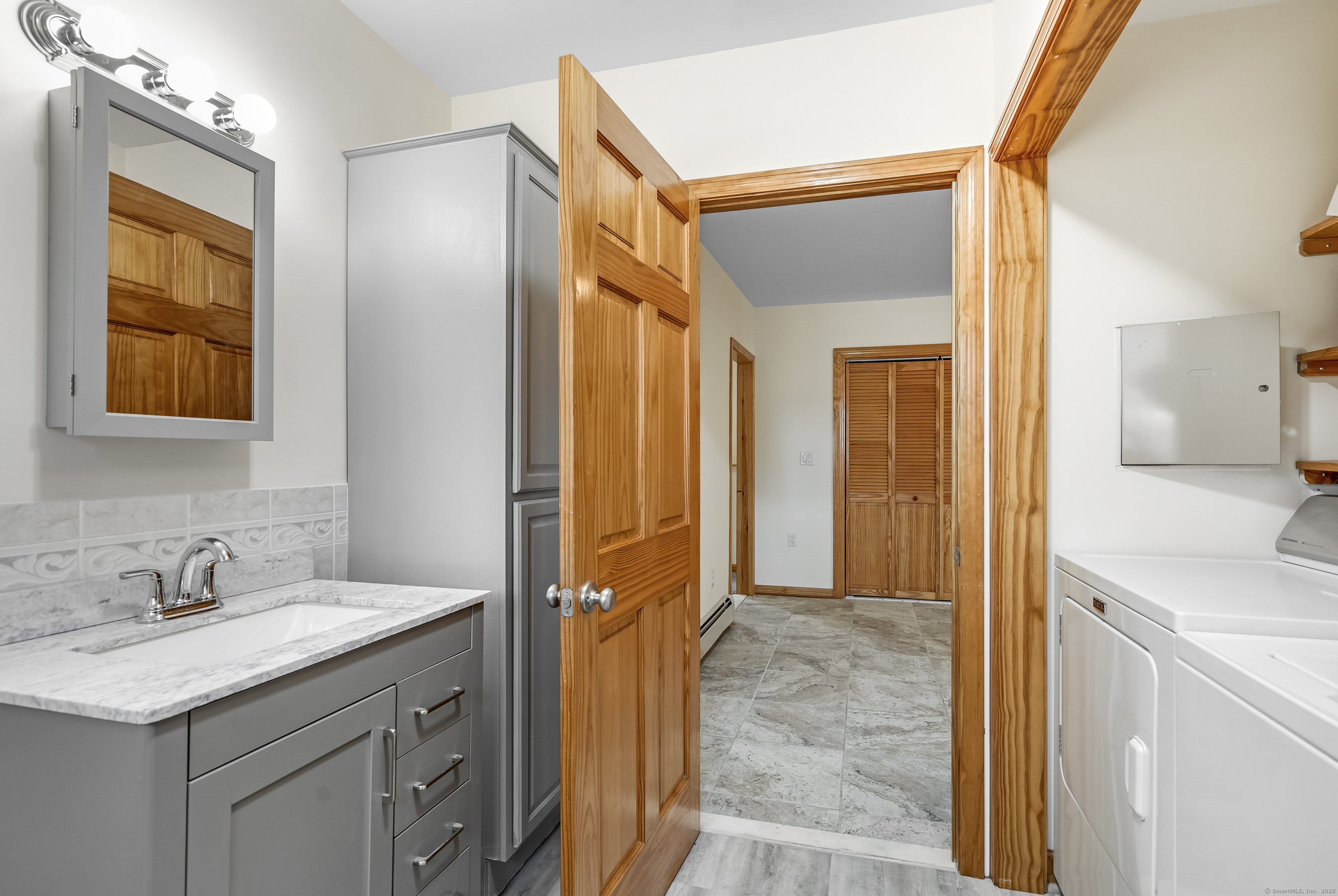 154 Cloudland Road, North Haven, Connecticut image 24