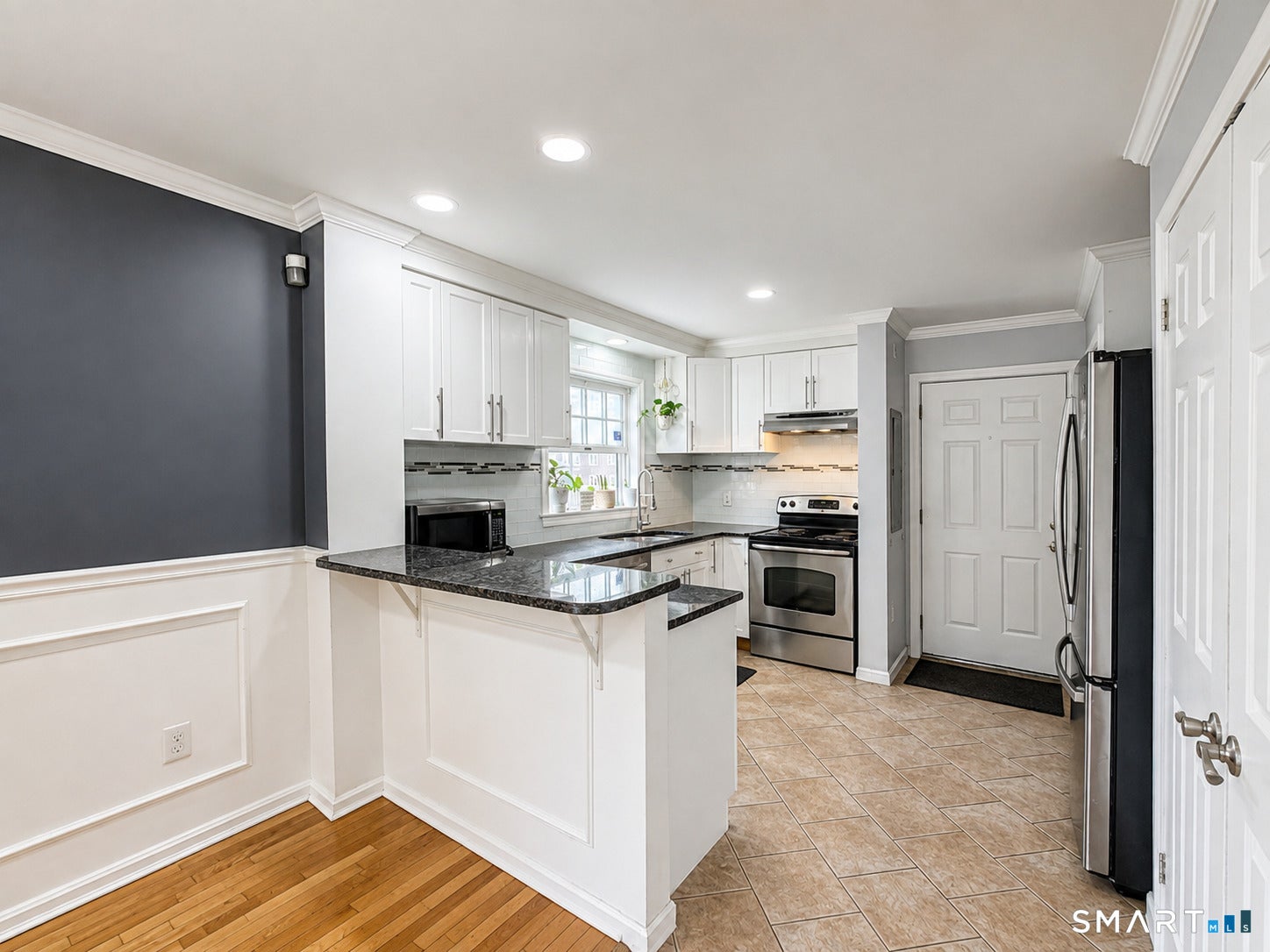 256 Washington Boulevard 6