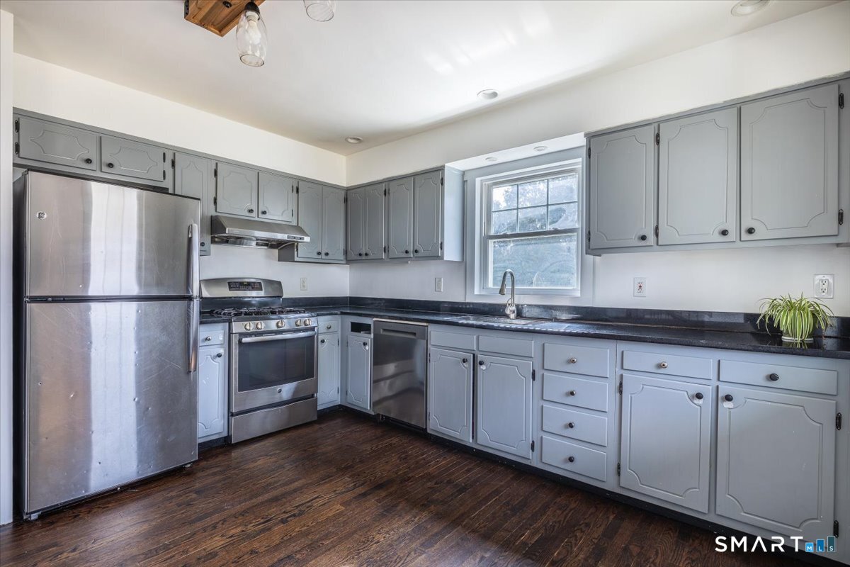 15 Driftway Point Road