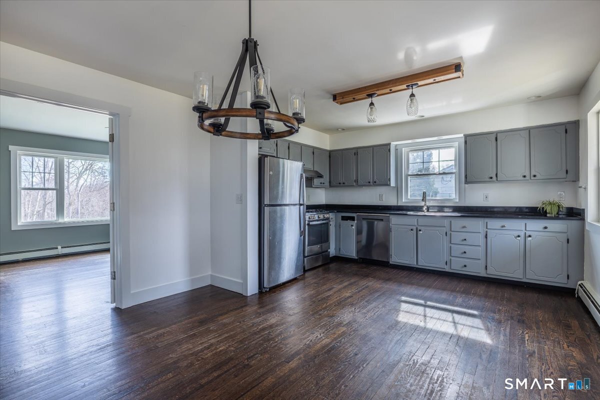 15 Driftway Point Road