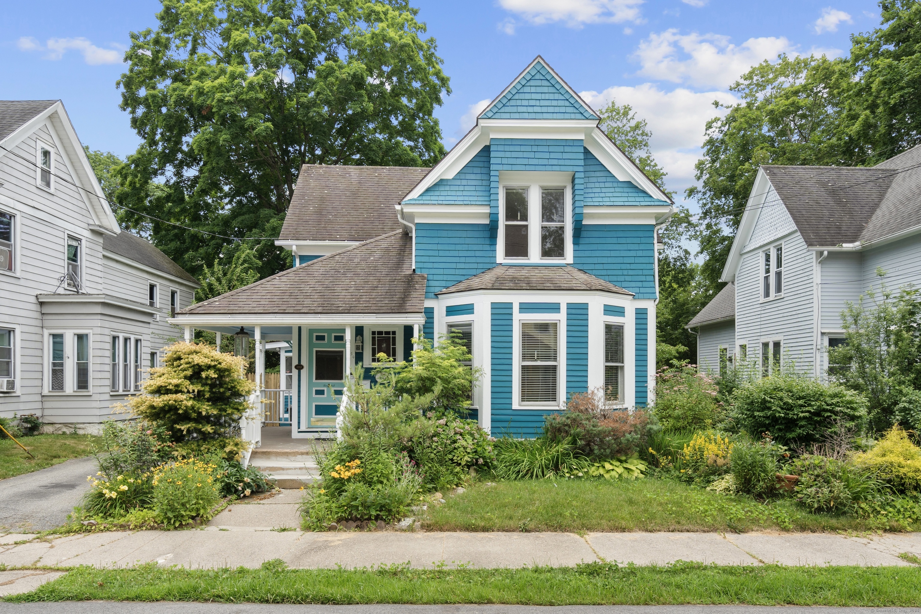 54 Lincoln Avenue