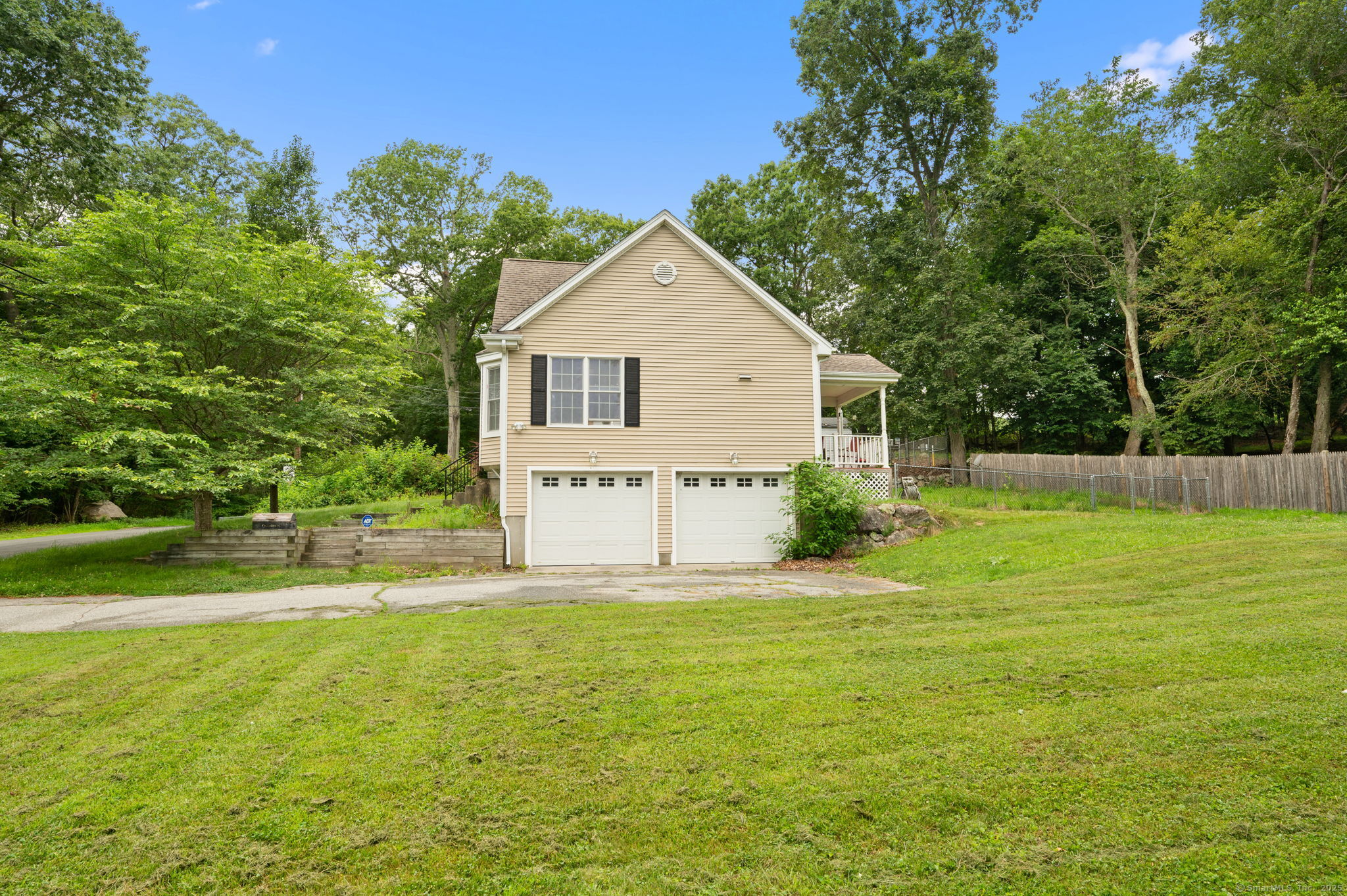 85 Mohegan Park Road