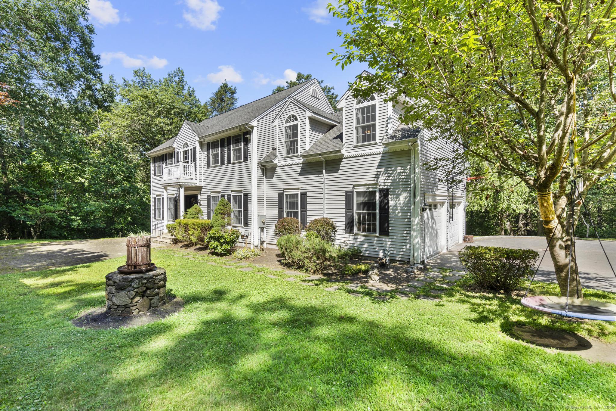 44 Oakmont Trail