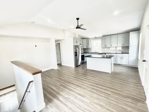 MLS: 24085896