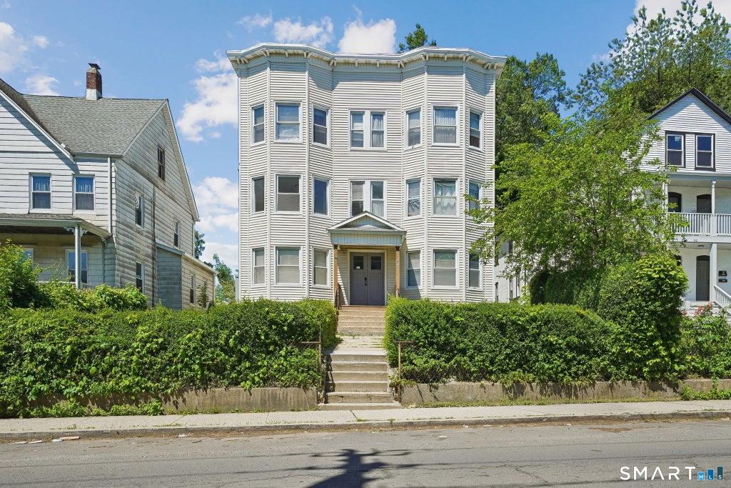 Photo of 41 Southfield Avenue, Stamford, CT 06902 (MLS # 24202948)